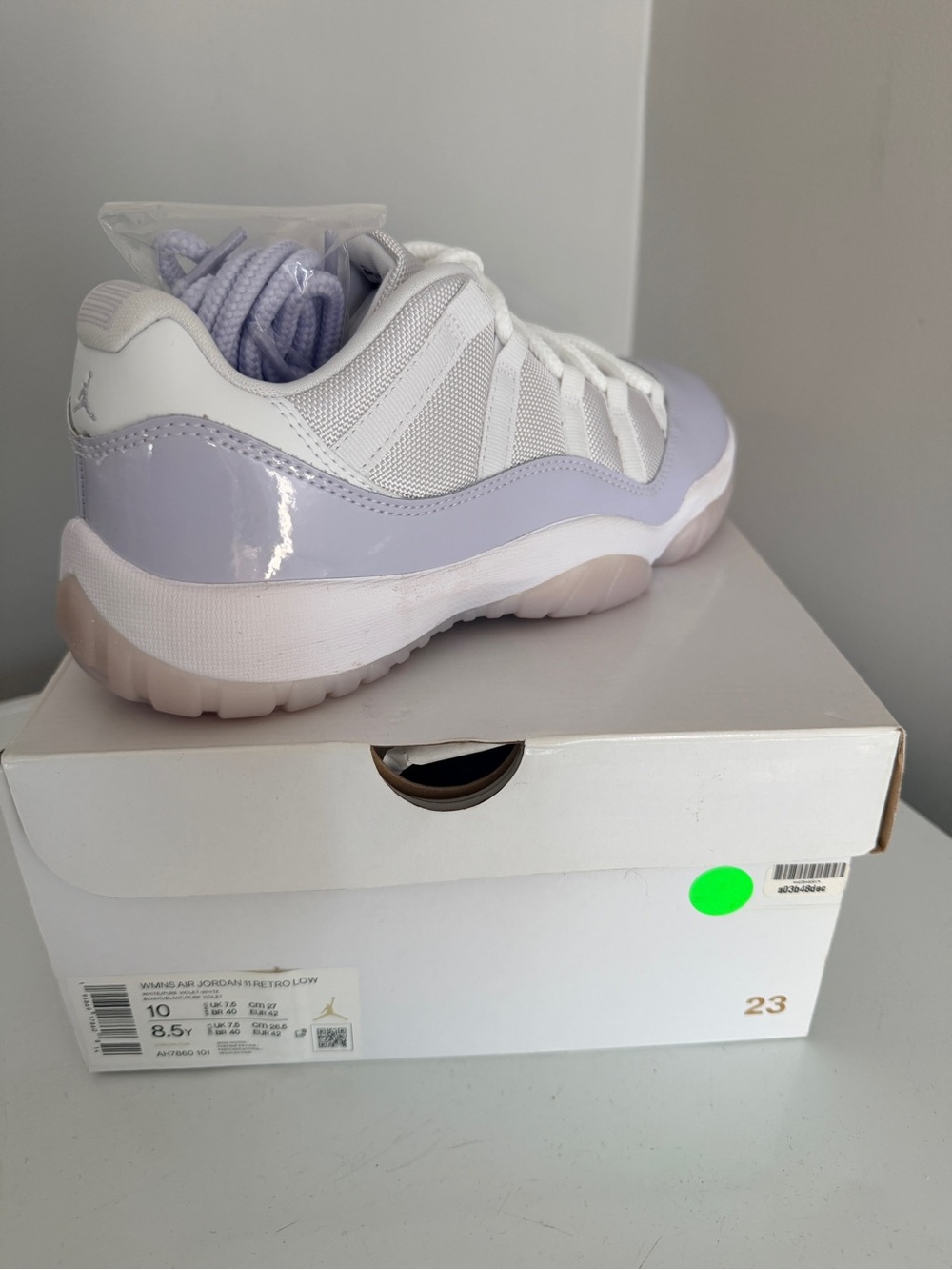 Jordan Low-Top Sneakers in White & Light Purple Patent